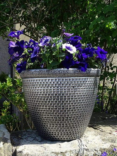 Large plastic round - 2,